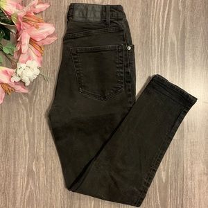 Cheap Monday Donna Deep Black Jeans